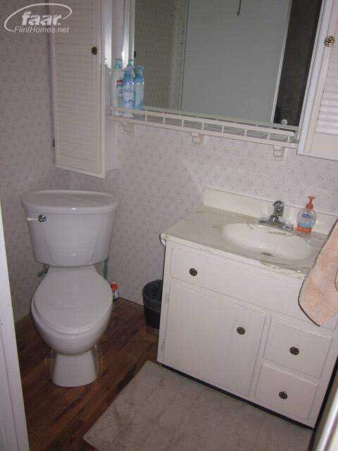 6392 Johnson Road Flushing, MI 48433 - Photo 10 of 15 20373727-9.JPG