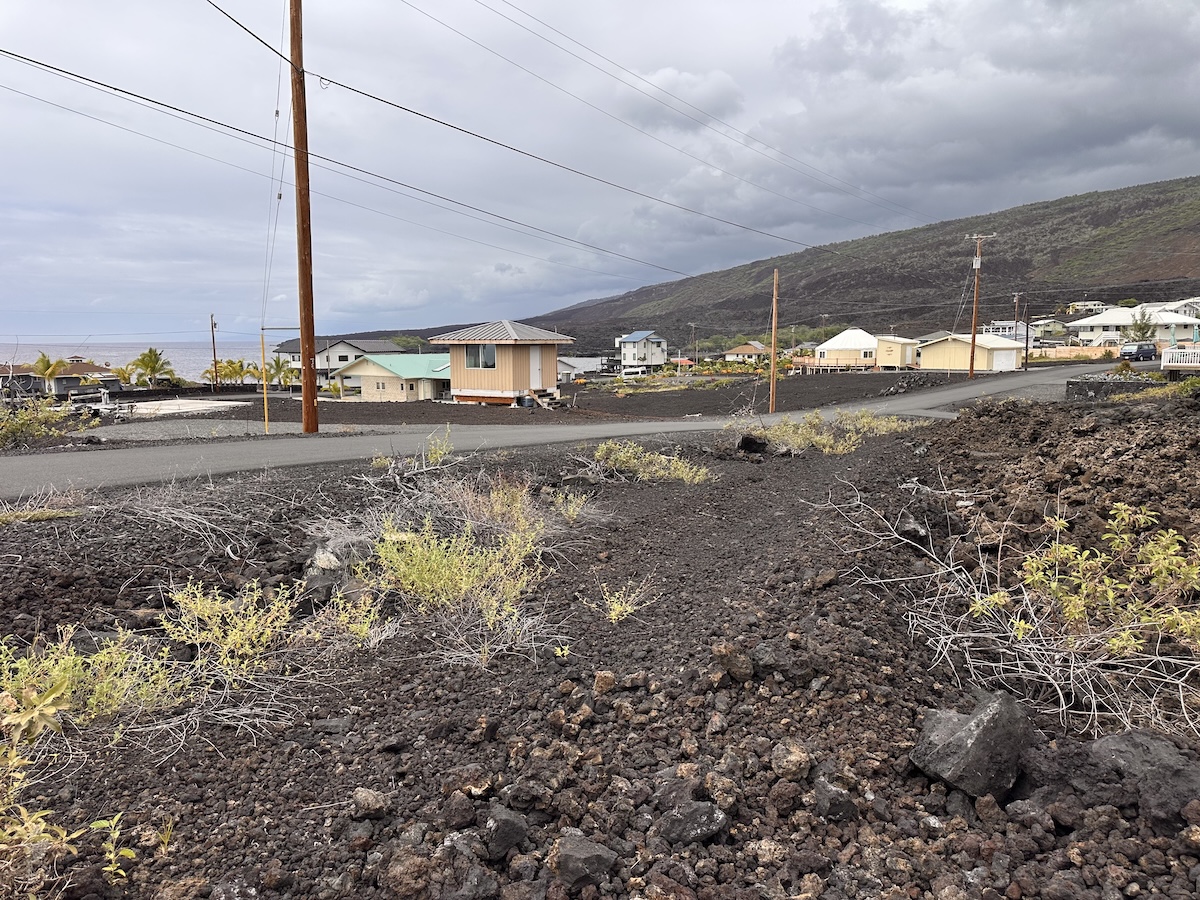 8 Akahi Avenue Captain Cook, HI 96704 - Photo 6 of 10 a view of a big yard with wooden fence