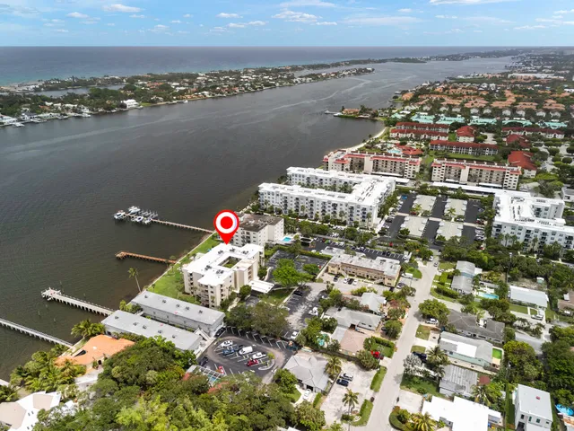 a picture of city view