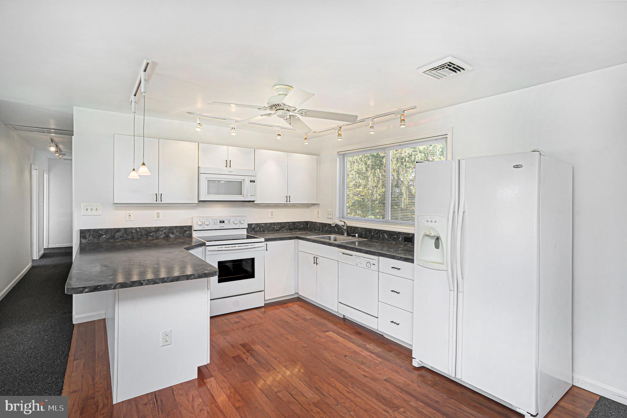 2911 Penn Square Road Norristown, PA 19401 - Photo 10 of 34 Gallery Image 10