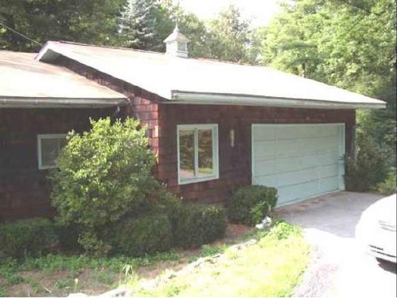 147 Page Road Litchfield, NH 03052 - Photo 1 of 2