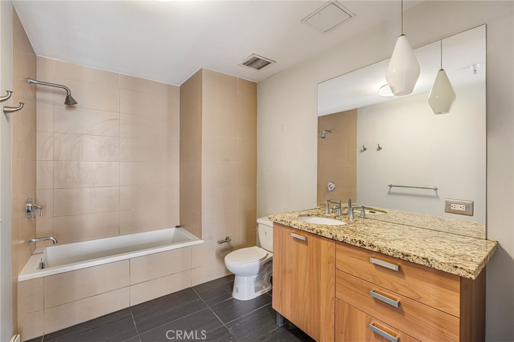 460 South Spring Street, Unit 702 Los Angeles, CA 90013 - Photo 9 of 33 Gallery Image 9