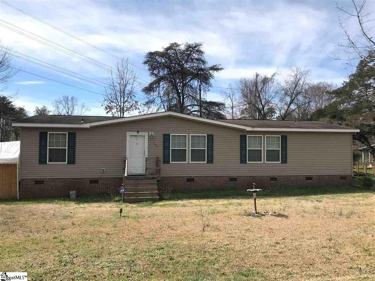 569 Rotterdam Road Liberty, SC 29657 - Photo 1 of 17