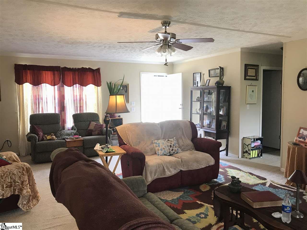 569 Rotterdam Road Liberty, SC 29657 - Photo 4 of 17