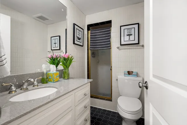 $1,300,000 | 4 Dean Road, Marblehead, MA 01945