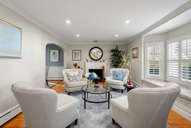 $1,300,000 | 4 Dean Road, Marblehead, MA 01945