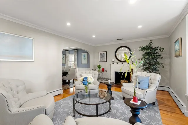 $1,300,000 | 4 Dean Road, Marblehead, MA 01945