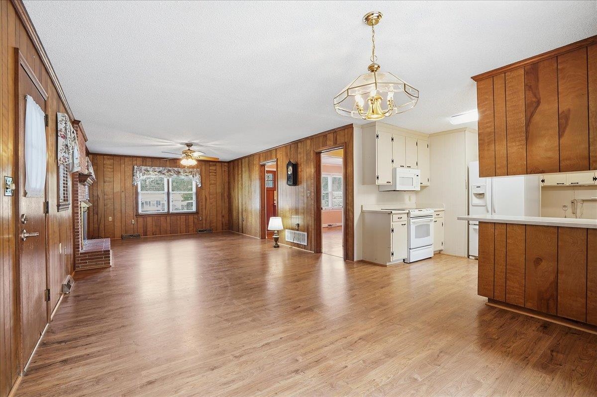 208 State Rd S-30-483 Clinton, SC 29325 - Photo 20 of 28