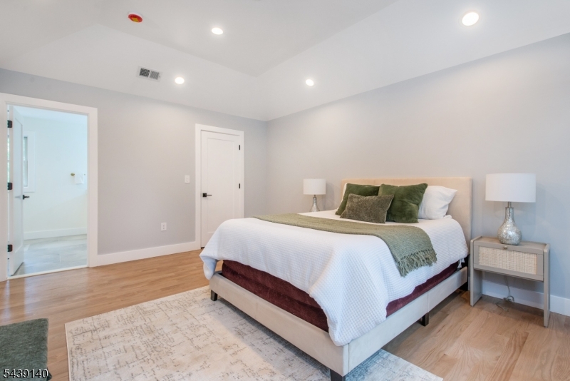 90 Ludlow Road Parsippany, NJ 07054 - Photo 23 of 31
