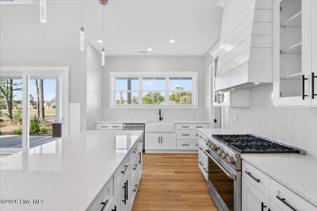 $825,000 | 520 South Middleton Drive Northwest, Calabash, NC 28467