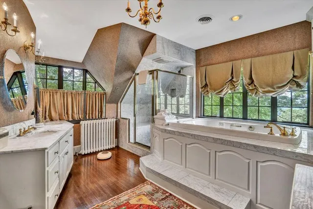 $1,800,000 | 2412 Robin Hood Road Southeast, Roanoke, VA 24014