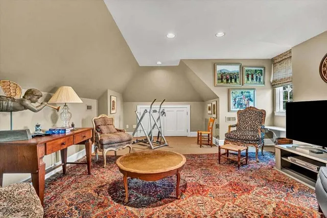 $1,800,000 | 2412 Robin Hood Road Southeast, Roanoke, VA 24014