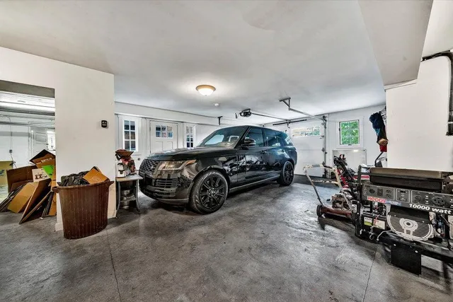 $1,800,000 | 2412 Robin Hood Road Southeast, Roanoke, VA 24014