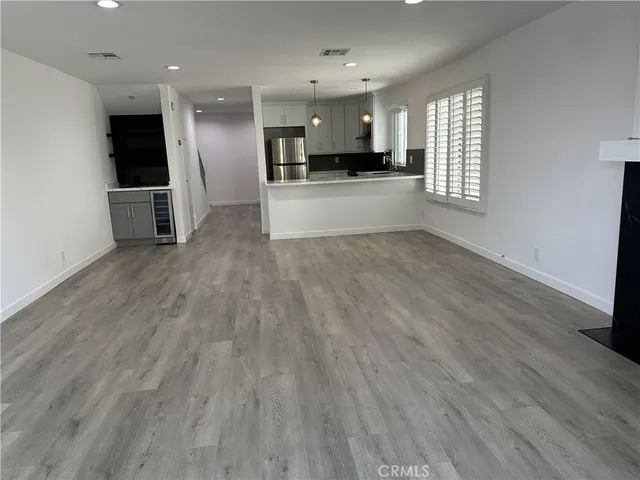 $4,100 | 11438 Moorpark Street, Unit 2, Studio City, CA 91602