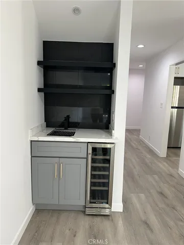$4,100 | 11438 Moorpark Street, Unit 2, Studio City, CA 91602