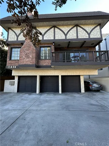 $4,100 | 11438 Moorpark Street, Unit 2, Studio City, CA 91602