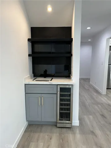 $4,100 | 11438 Moorpark Street, Unit 2, Studio City, CA 91602