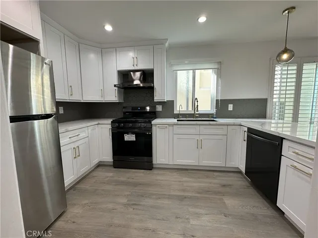 $4,100 | 11438 Moorpark Street, Unit 2, Studio City, CA 91602