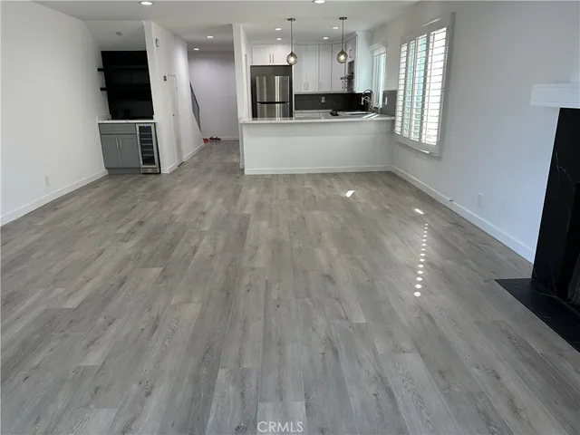 $4,100 | 11438 Moorpark Street, Unit 2, Studio City, CA 91602