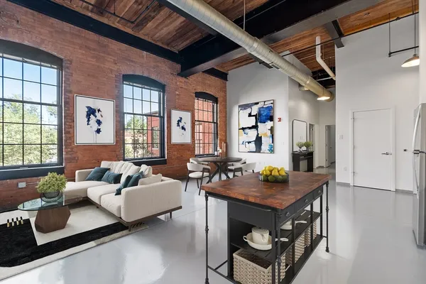 $425,000 | 160 Water Street, Unit 109, Williamstown, MA 01267
