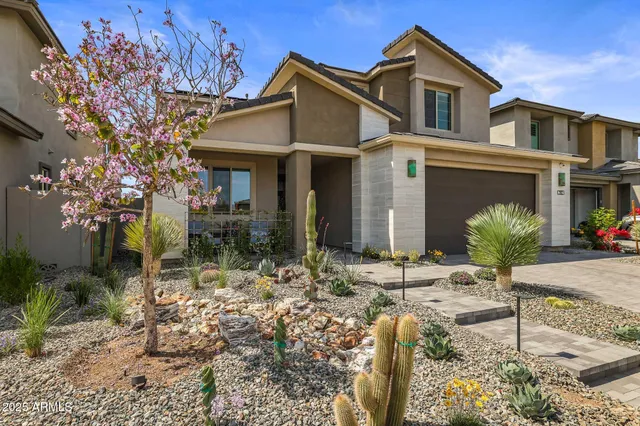 $1,895,000 | 21112 North 60th Place, Phoenix, AZ 85054