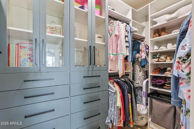 $1,895,000 | 21112 North 60th Place, Phoenix, AZ 85054