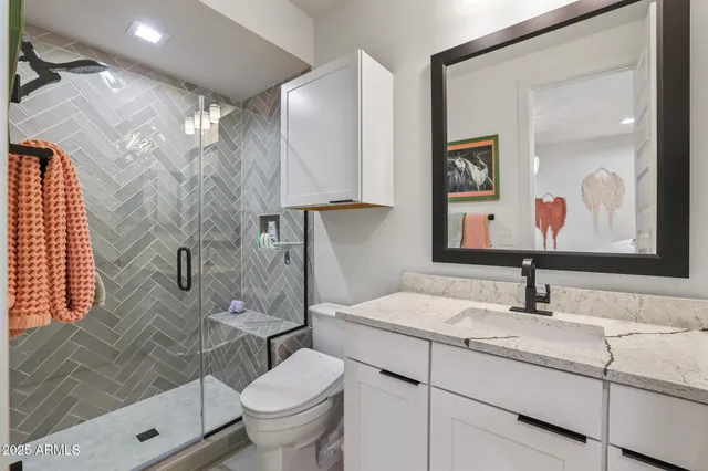 $1,895,000 | 21112 North 60th Place, Phoenix, AZ 85054