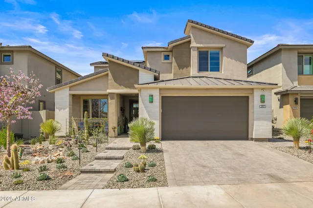 $1,895,000 | 21112 North 60th Place, Phoenix, AZ 85054