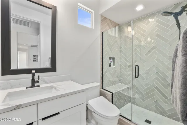 $1,895,000 | 21112 North 60th Place, Phoenix, AZ 85054