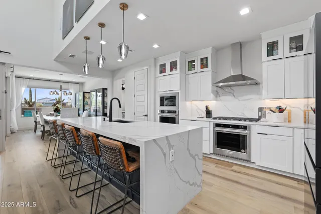 $1,895,000 | 21112 North 60th Place, Phoenix, AZ 85054