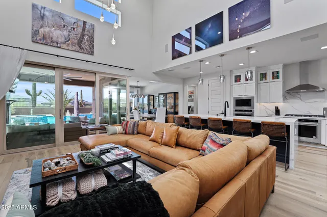 $1,895,000 | 21112 North 60th Place, Phoenix, AZ 85054