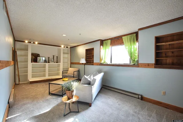 $335,000 | 2951 Mockingbird Trail, Casper, WY 82604