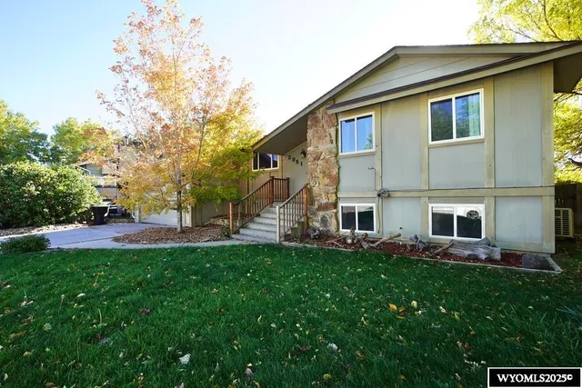$335,000 | 2951 Mockingbird Trail, Casper, WY 82604