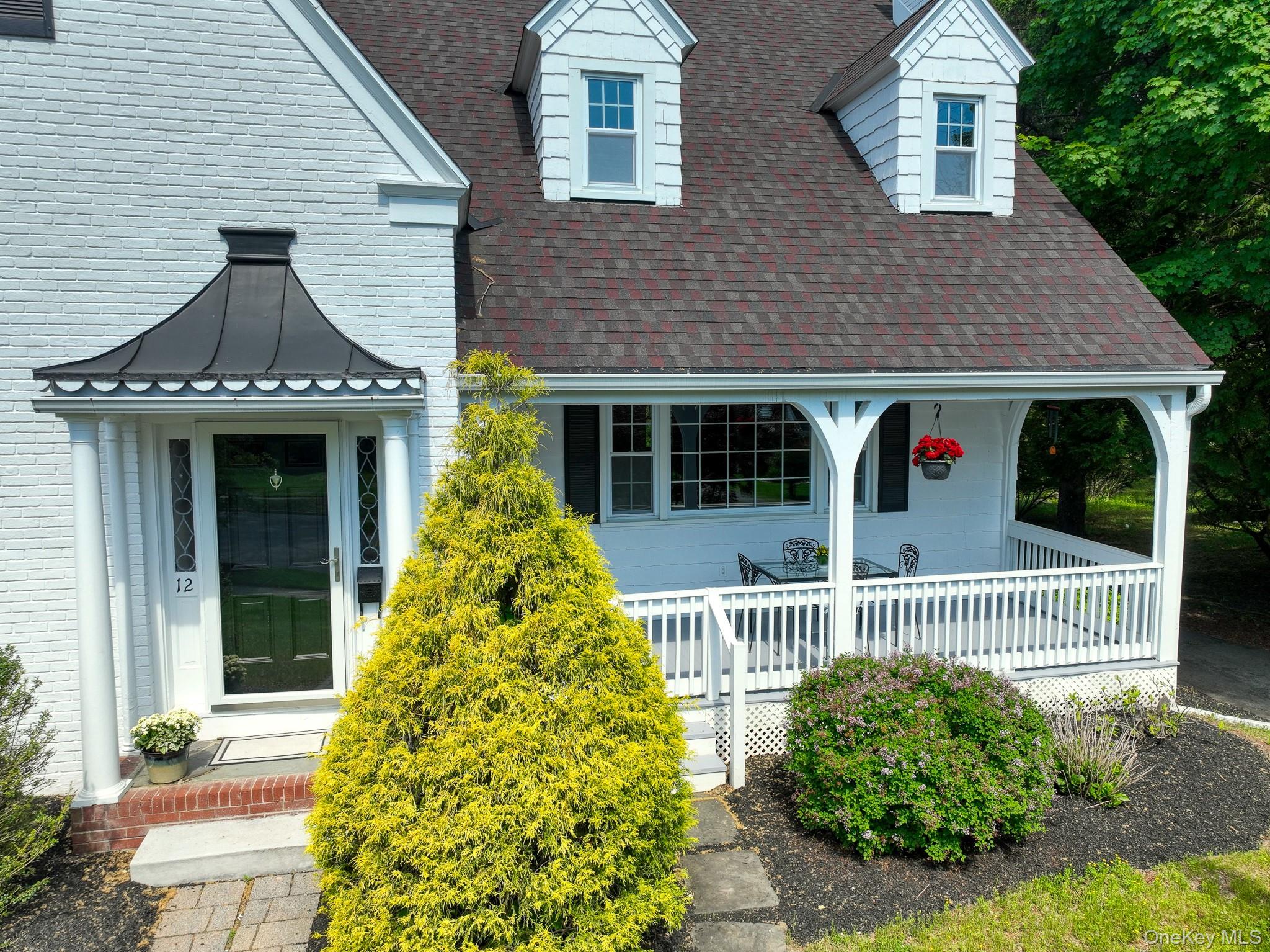12 Gaskin Road Poughkeepsie, NY 12601 - Photo 5 of 27 A Well Maintained Home