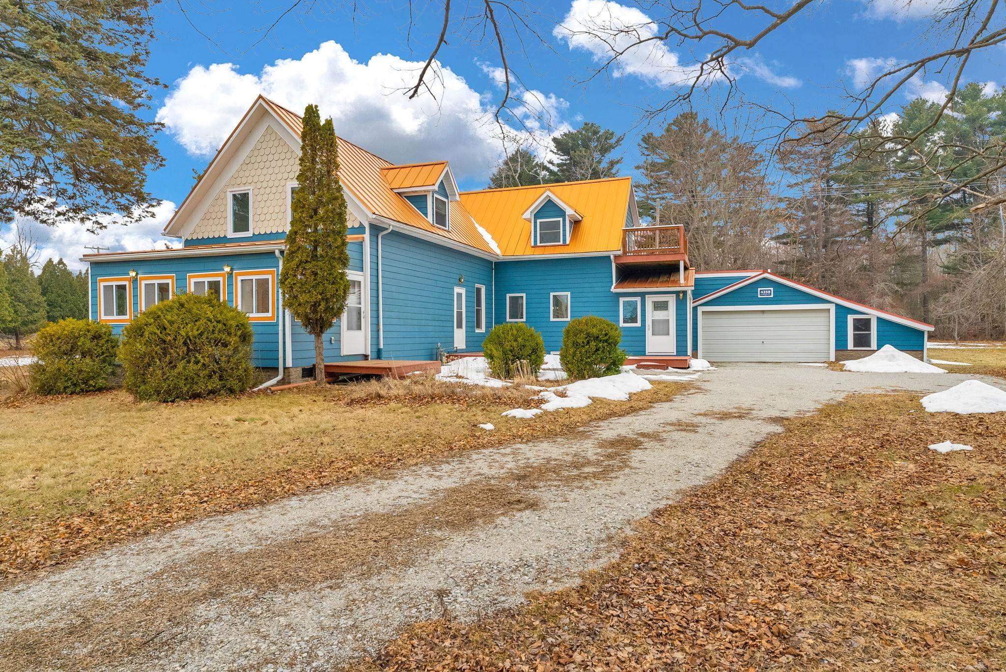4358 Lakeshore Road Lexington, MI 48450 - Photo 3 of 68