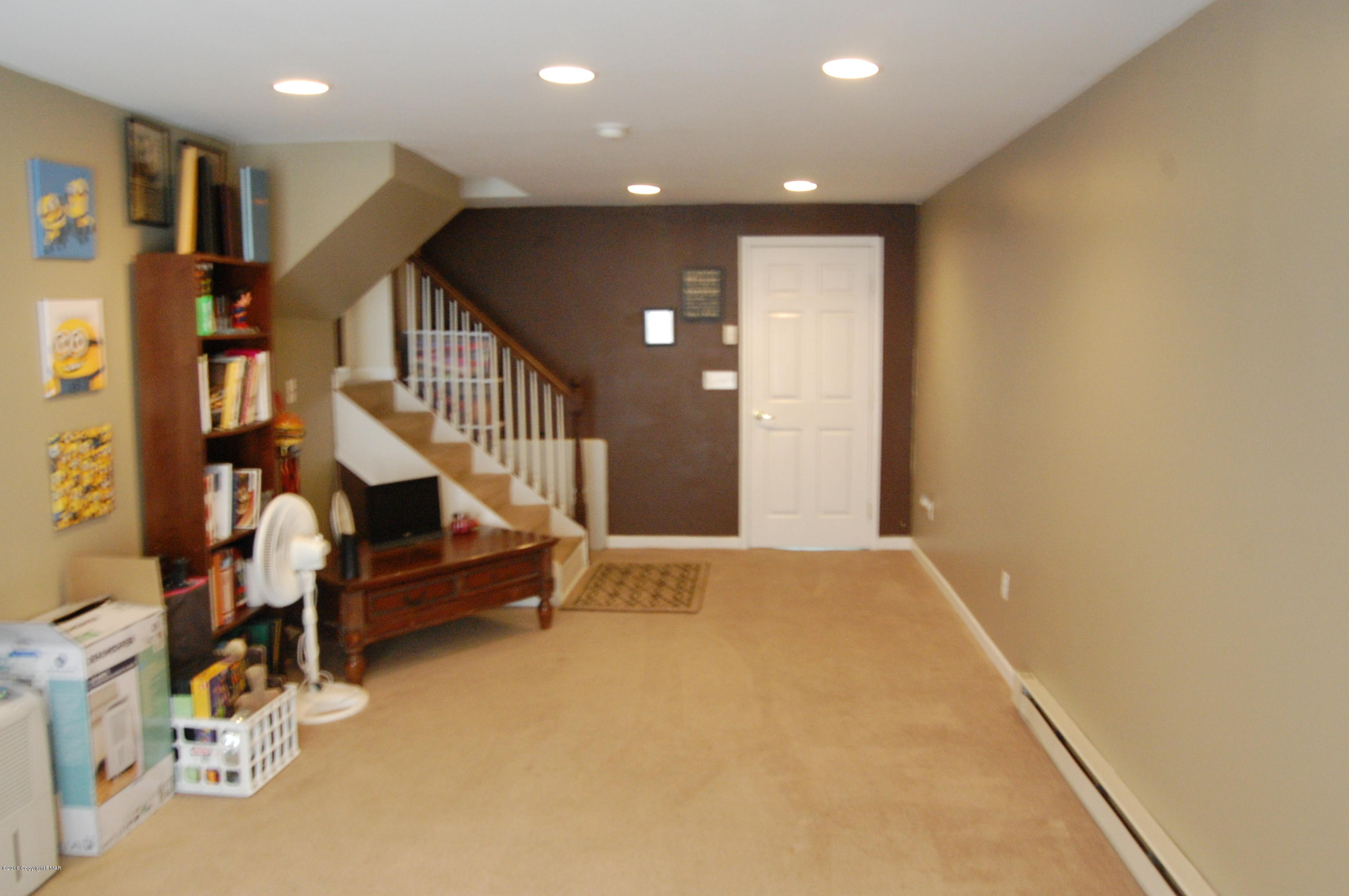 621 Rimrock Road Bartonsville, PA 18321 - Photo 12 of 24 DSC_6543