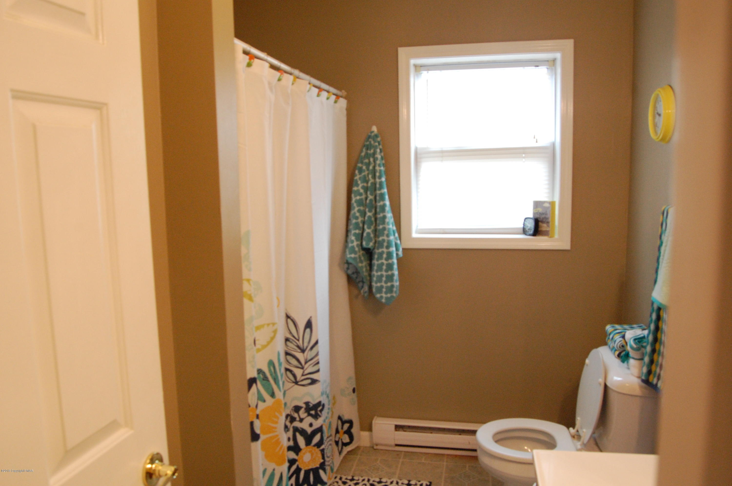 621 Rimrock Road Bartonsville, PA 18321 - Photo 20 of 24 DSC_6556