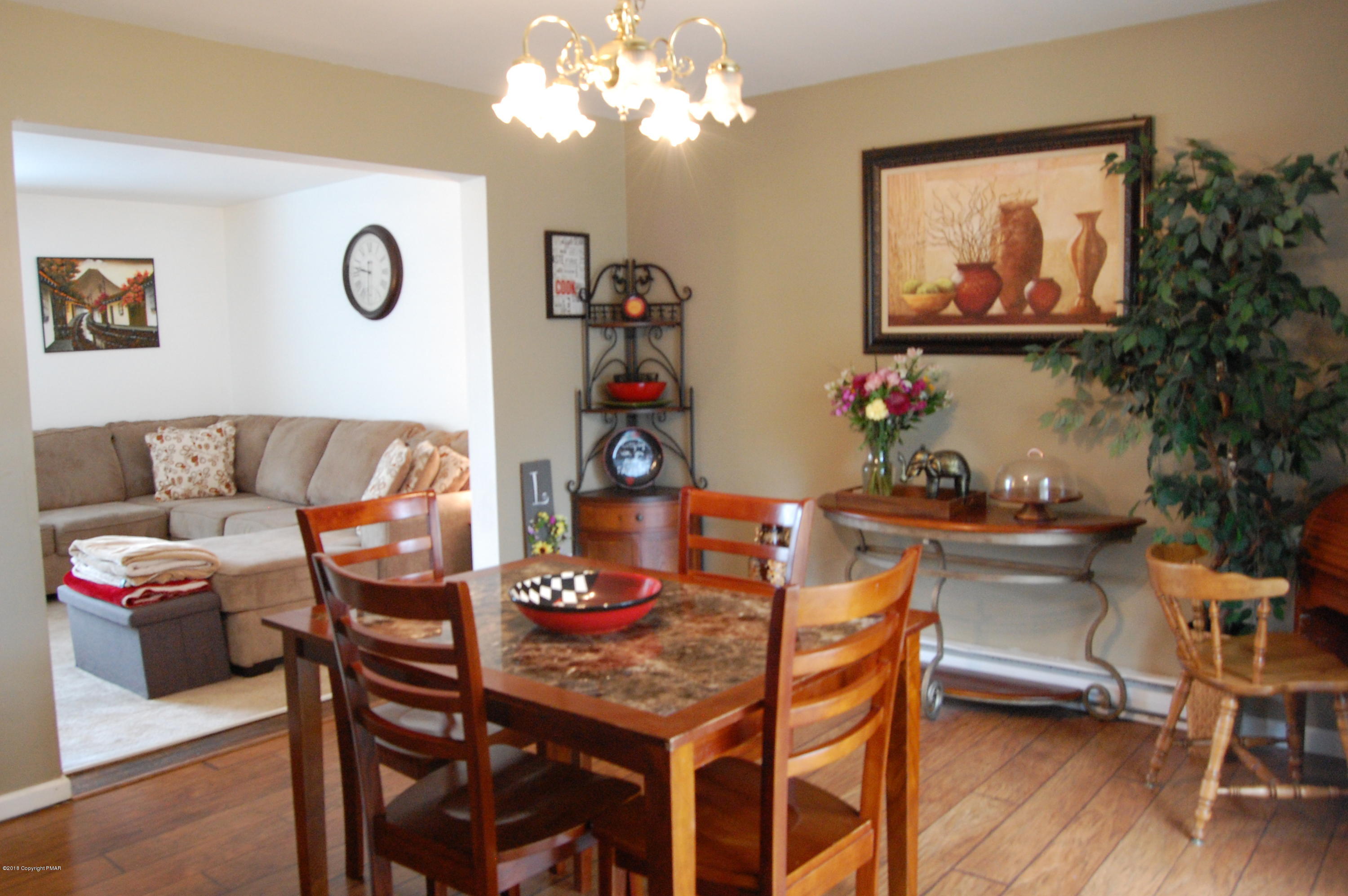 621 Rimrock Road Bartonsville, PA 18321 - Photo 6 of 24 DSC_6535
