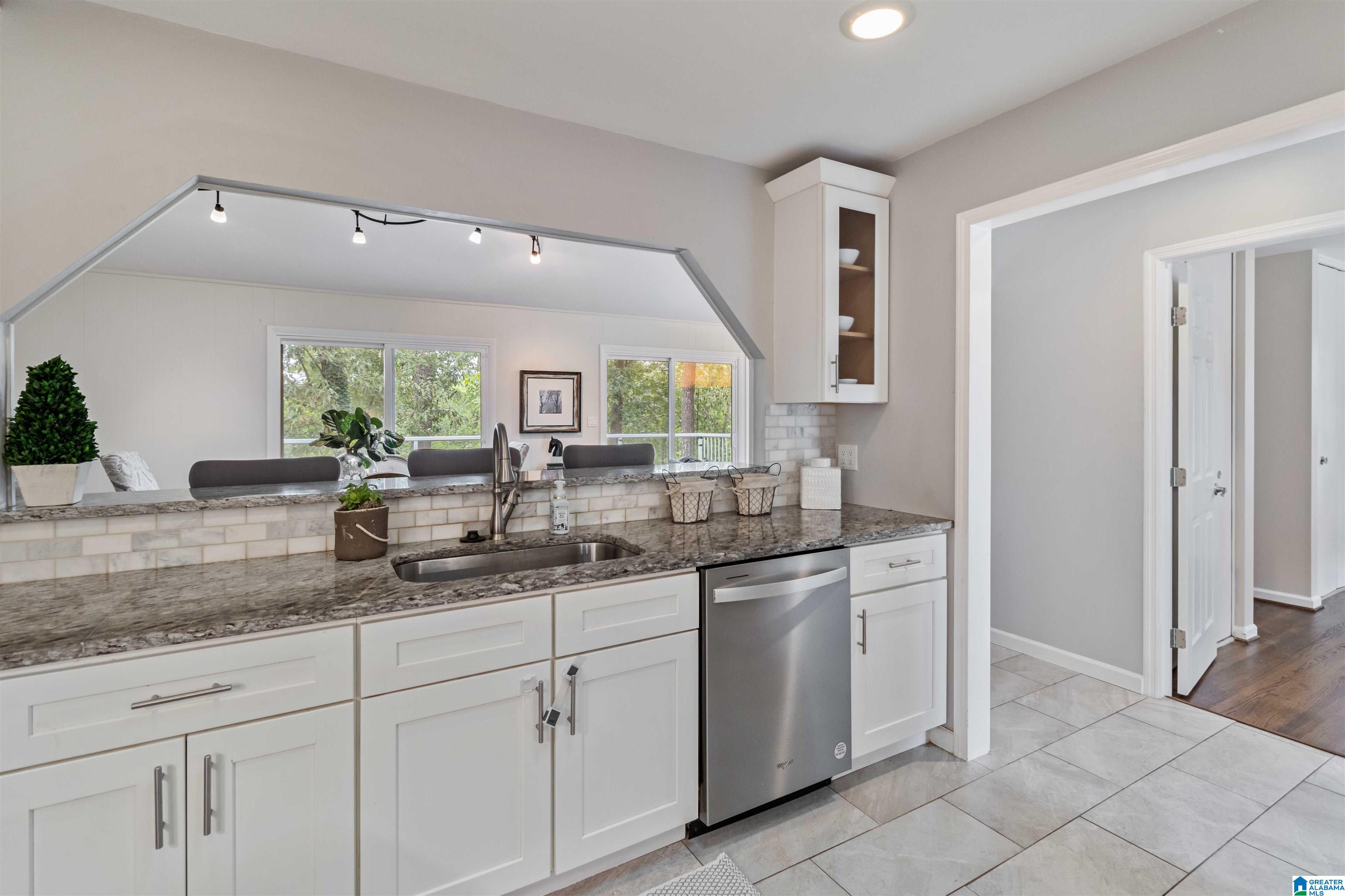 3769 River Ridge Circle Birmingham, AL 35223 - Photo 12 of 36
