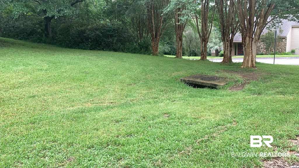 513 Southern Way Daphne, AL 36527 - Photo 2 of 43