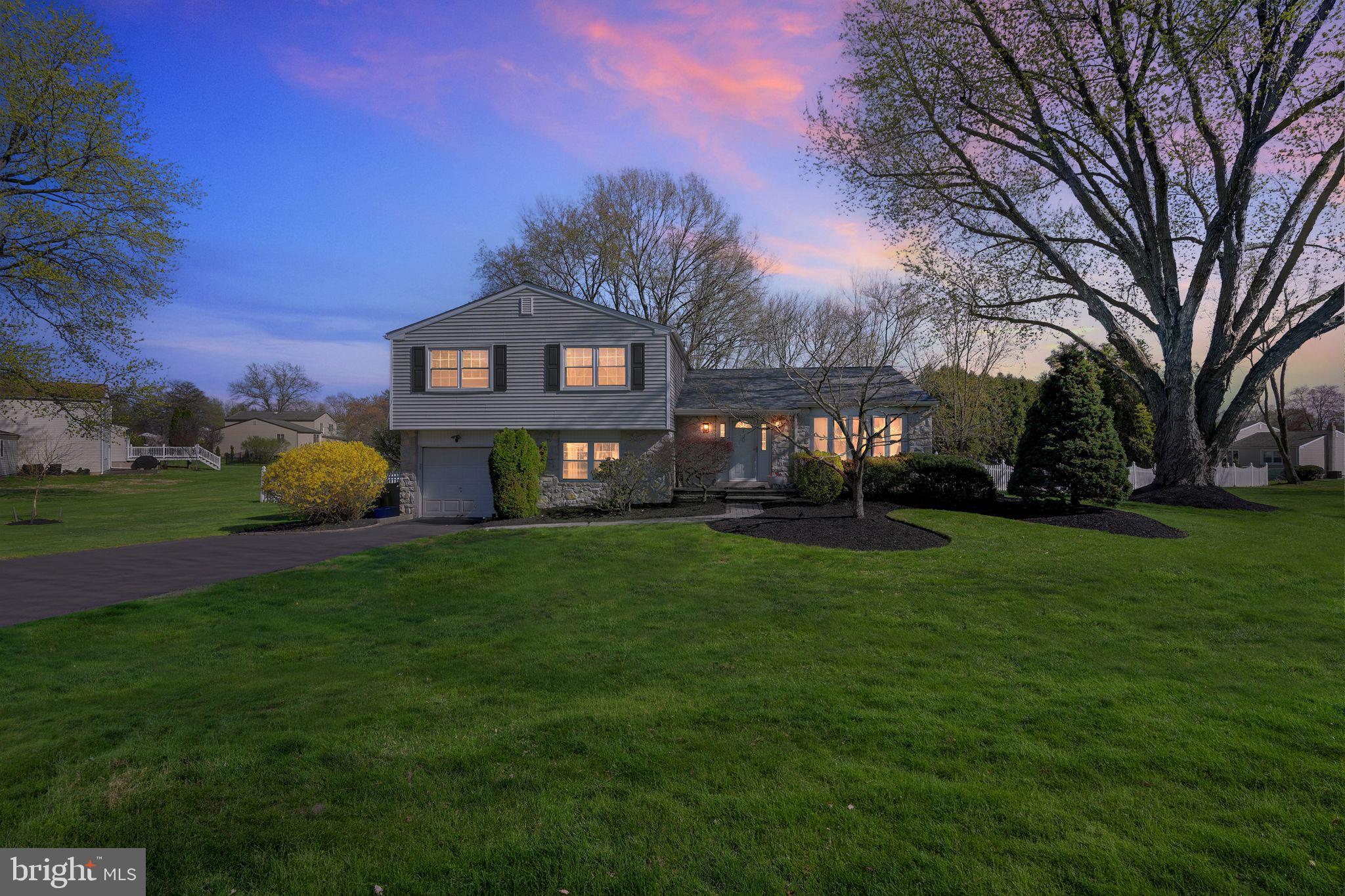 100 Michael Road Southampton, PA 18966 - Photo 4 of 29 Gallery Image 4