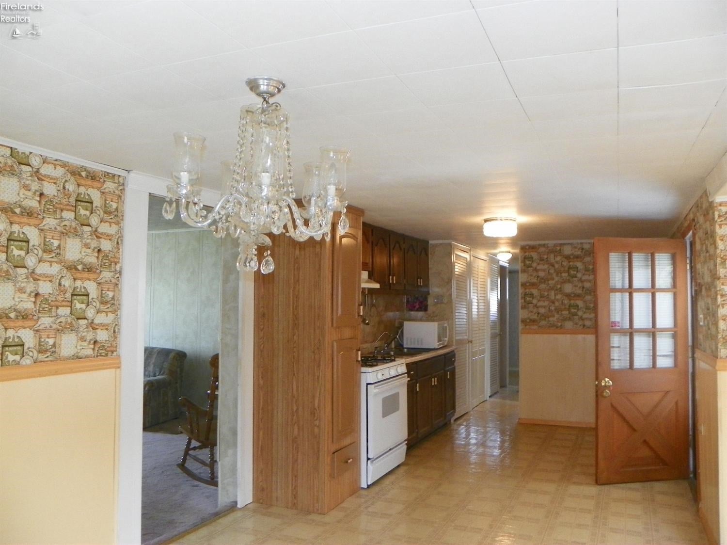 629 Everett Road Fremont, OH 43420 - Photo 9 of 10 Gallery Image 9