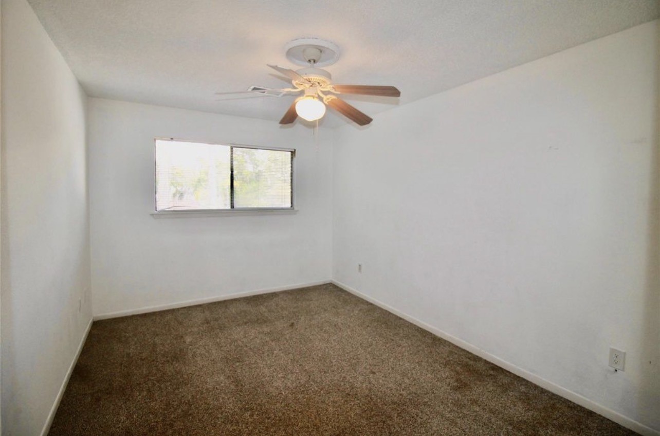 4701 Spring Lane Baytown, TX 77521 - Photo 16 of 22