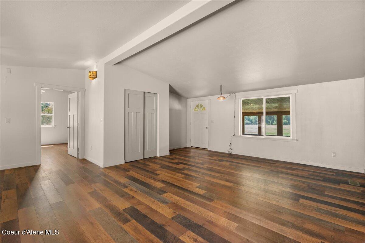 13085 North Ragged Ridge Road Post Falls, ID 83854 - Photo 12 of 45 12-Living Room