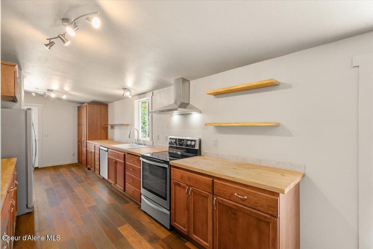 13085 North Ragged Ridge Road Post Falls, ID 83854 - Photo 14 of 45 14-Kitchen