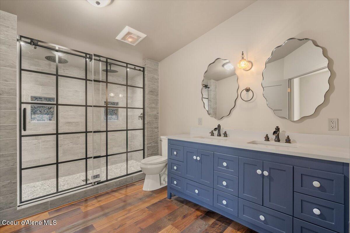 13085 North Ragged Ridge Road Post Falls, ID 83854 - Photo 23 of 45 23-Primary bathroom