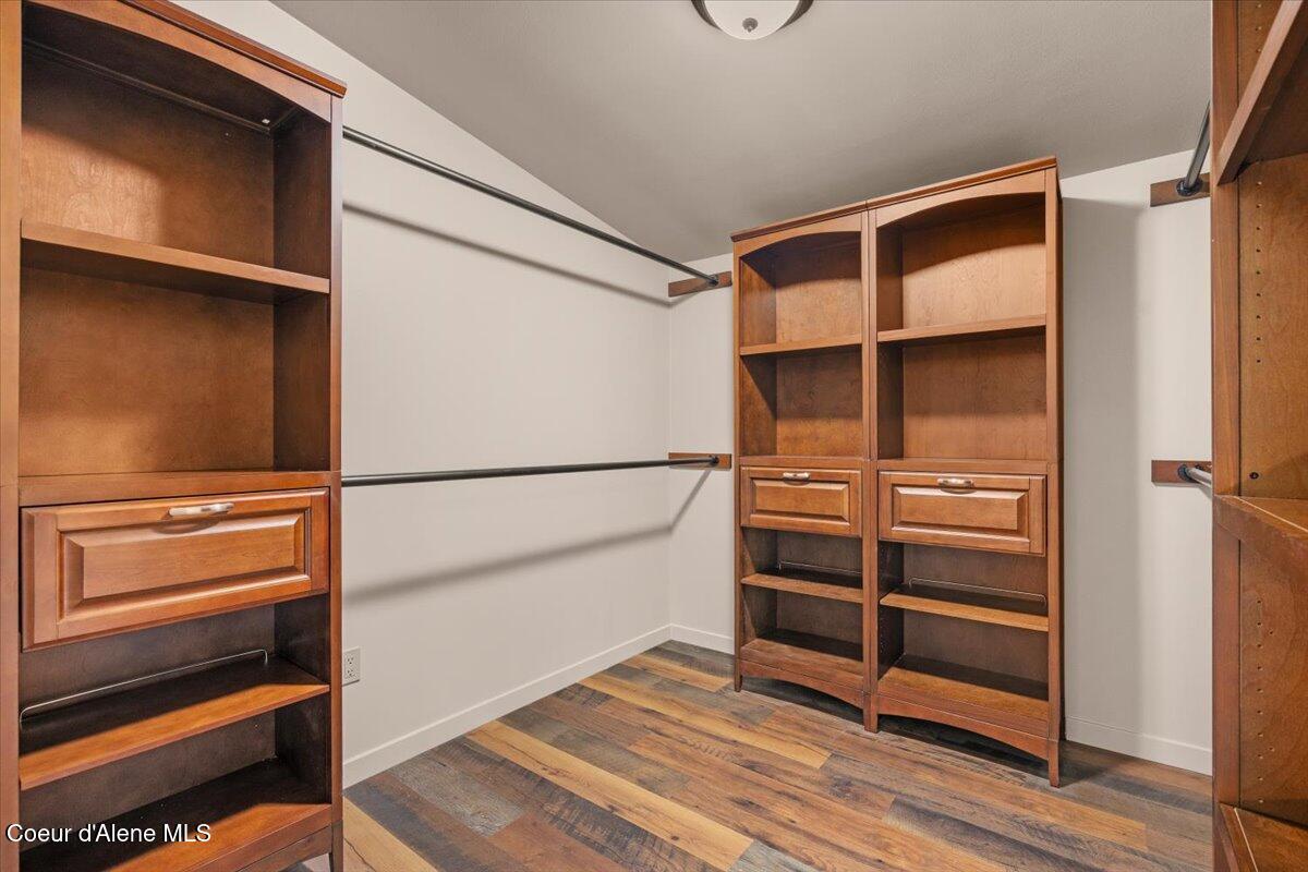 13085 North Ragged Ridge Road Post Falls, ID 83854 - Photo 24 of 45 24-Primary closet