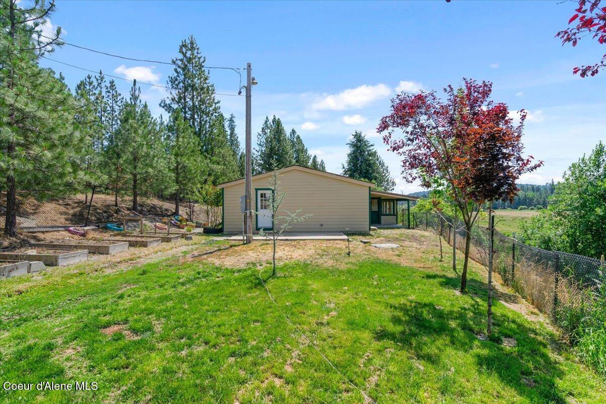 13085 North Ragged Ridge Road Post Falls, ID 83854 - Photo 38 of 45 38-Back of home