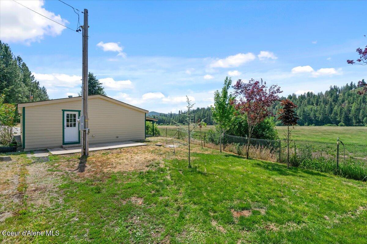 13085 North Ragged Ridge Road Post Falls, ID 83854 - Photo 39 of 45 39-Back of home