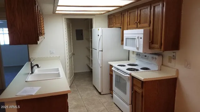 $1,250 | 520 North Stapley Drive, Unit 161, Mesa, AZ 85203